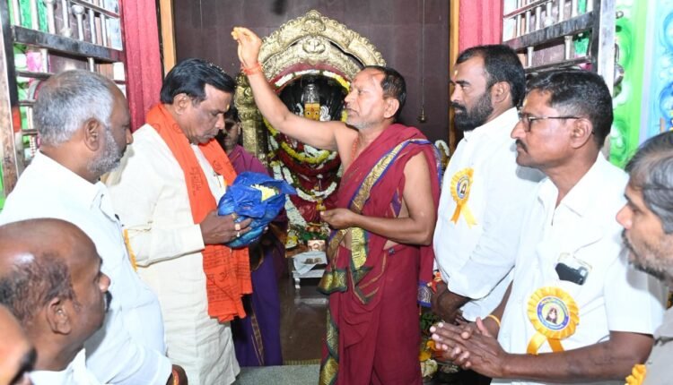 It is everyone's responsibility to preserve Hindu culture and traditions.