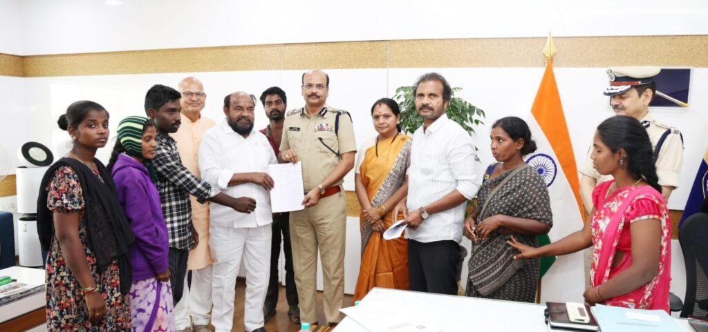 కుల వివక్షతో పసి బిడ్డ మరణానికి కారకులైన వారిని శిక్షించాలి