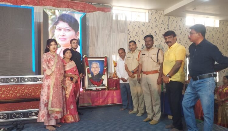Students should excel in line with Digambar Rao's aspirations