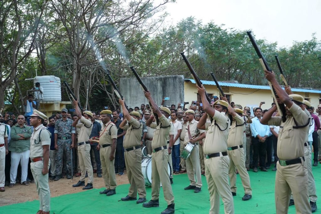 Excise Constable Soumya's last rites performed with full state honours
