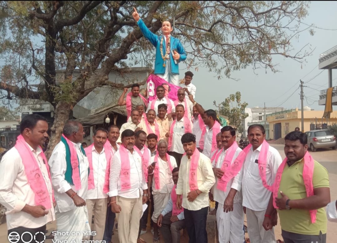 If former CM KCR is touched, the entire state will be destroyed.