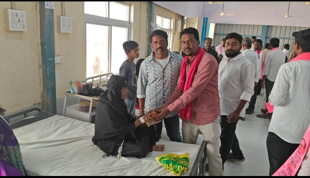 Distribution of fruits to patients in hospital