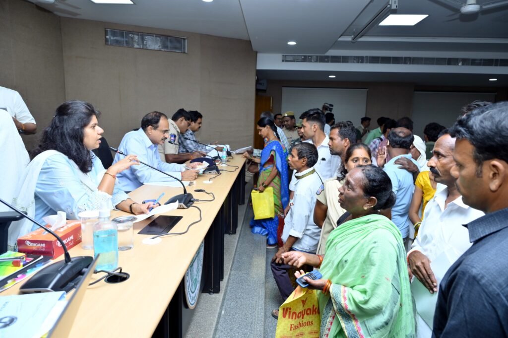 107 complaints to Prajavani