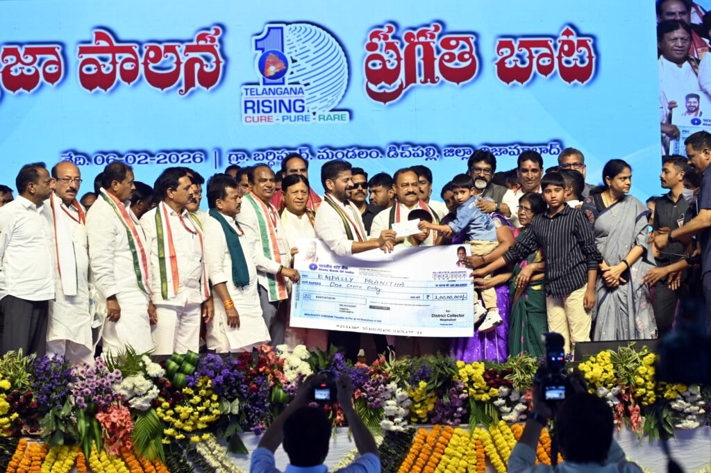 I am the Municipal Minister... I am the one who provides the funds.