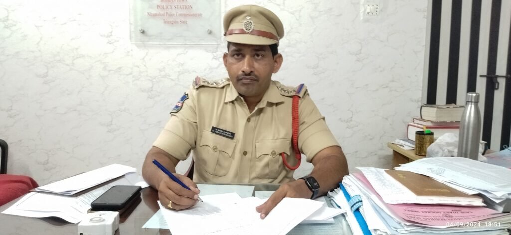 దొంగ ఓటు ప్రయత్నం.. ఇద్దరిపై కేసు