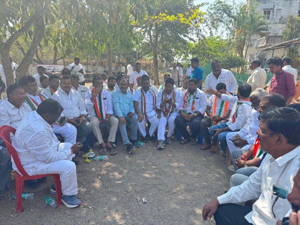 కామారెడ్డి లో హై టెన్షన్ 
