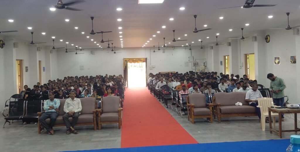 Orientation for Juniors at G.G. College