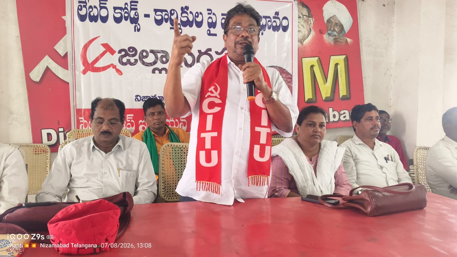 The Central Government is adopting anti-labor policies.