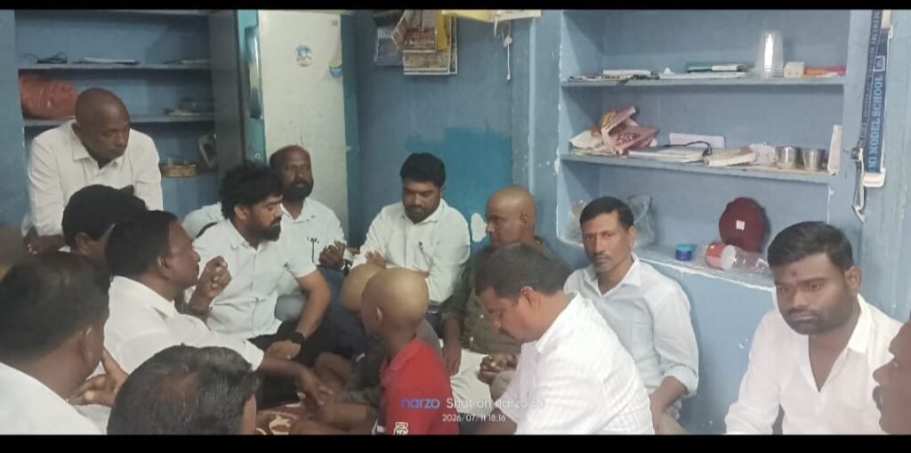 Sarpanchs' Forum stands by the family of the late Sarpanch Pavani.