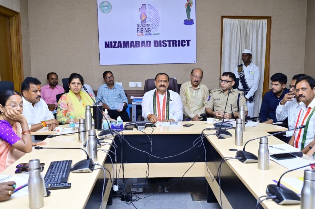 నగర అభివృద్ధిపై ప్రత్యేక దృష్టిని కేంద్రీకరించాలి