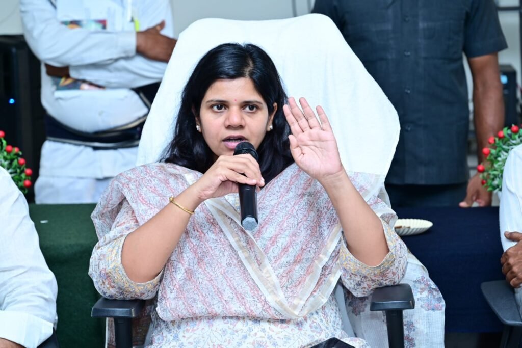 అట్టహాసంగా రైతు ఆశీర్వాద సభ