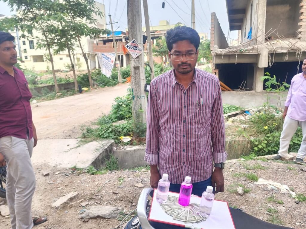 ఏసీబీకి చిక్కిన పంచాయతీరాజ్ అసిస్టెంట్ ఇంజనీర్