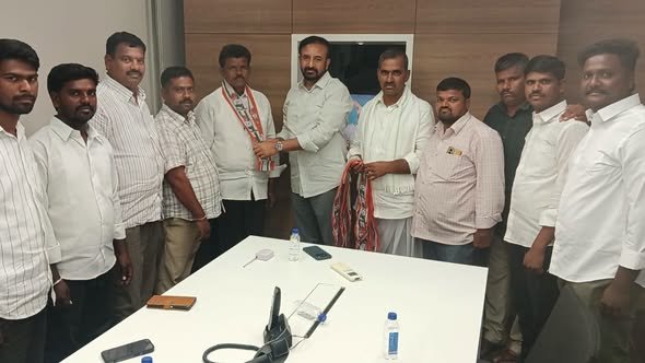 Brahmanapalli Village Sarpanch Joins Congress Fold
