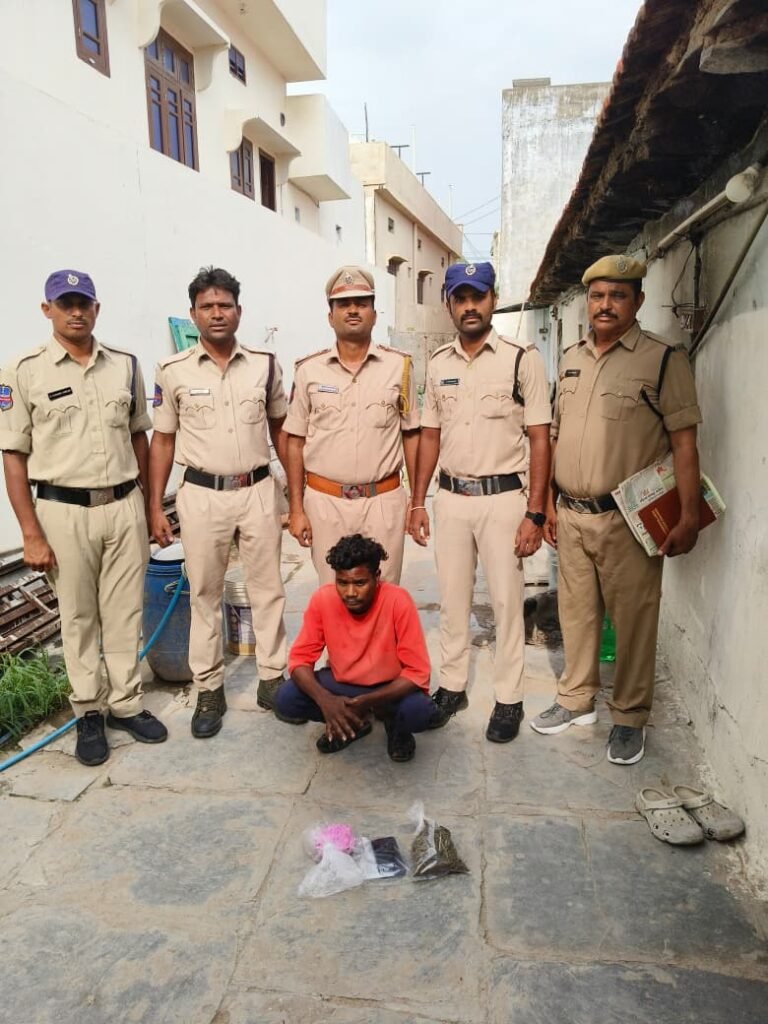 నందిగల్లీలో అబ్కారీ అధికారుల దాడులు