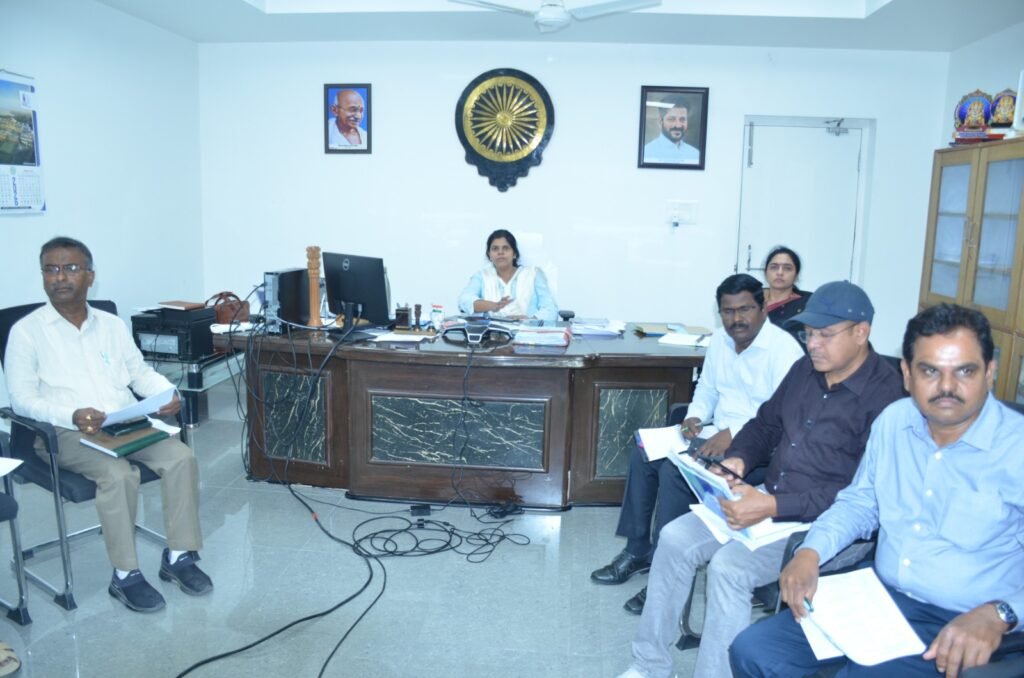 ఎల్‌ నినో ప్రభావం నేపథ్యంలో ప్రత్యామ్నాయ ప్రణాళికలు రూపొందించాలి