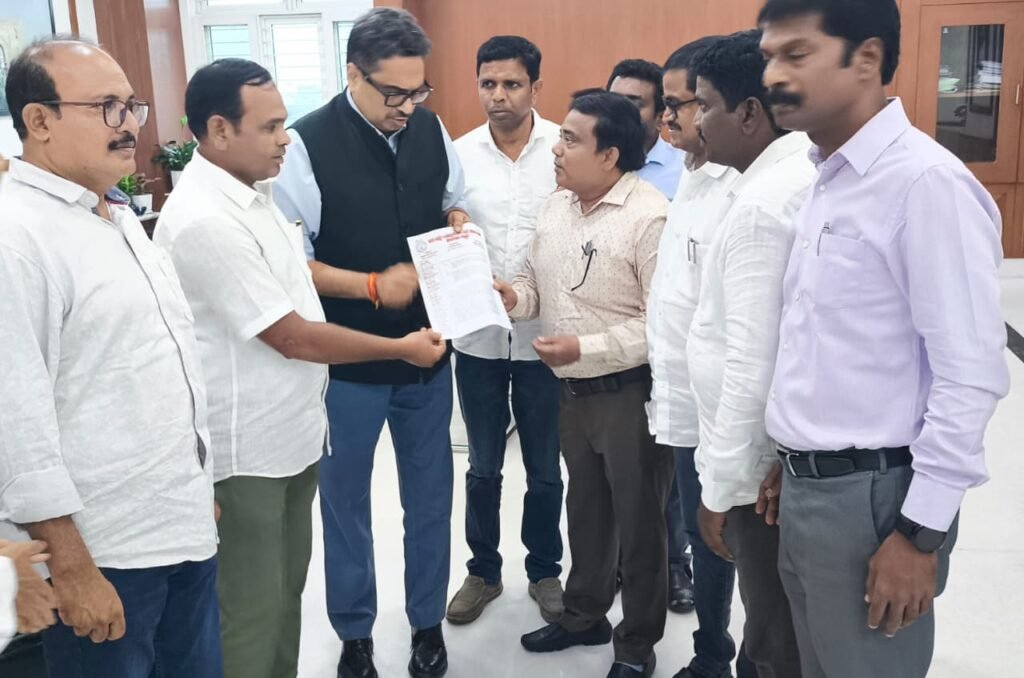 తెలంగాణ ప్రభుత్వ ప్రధాన కార్యదర్శికి ఉద్యోగ ఉపాధ్యాయ పాత పెన్షన్ పోరాట కమిటి వినతి