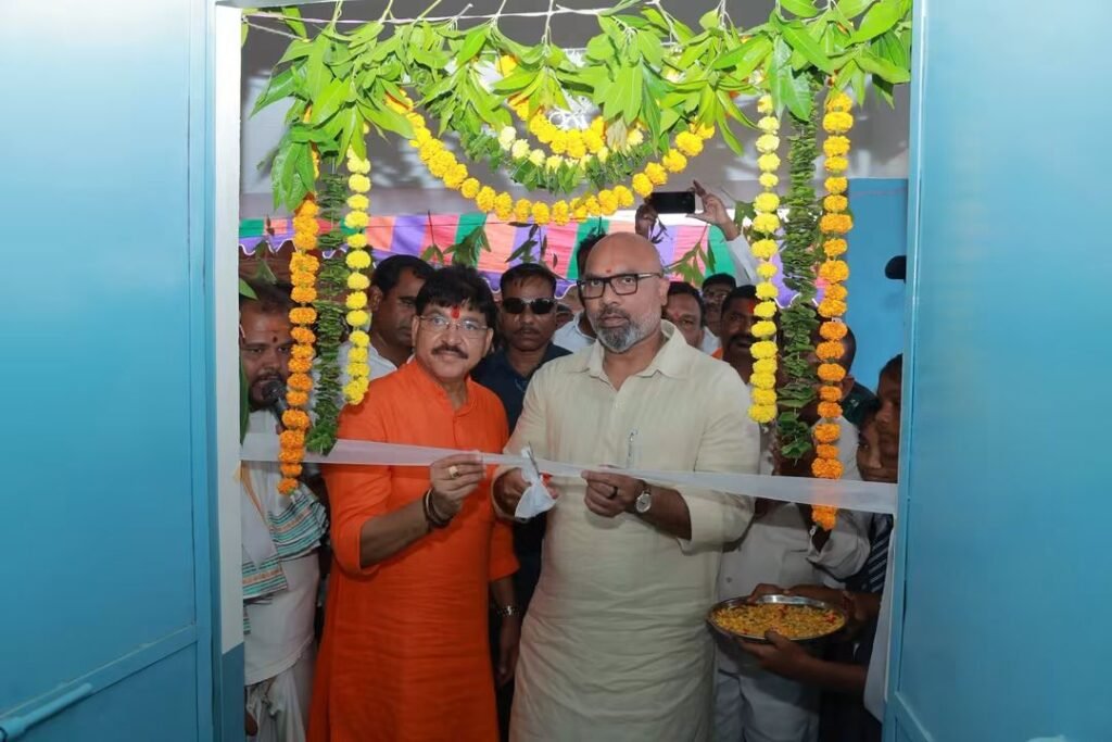 నాణ్యమైన విద్య తో పాటు ఆధునిక శాస్త్రీయ పరిజ్ఞానాన్ని అందించేందుకు కేంద్రం నిధులు