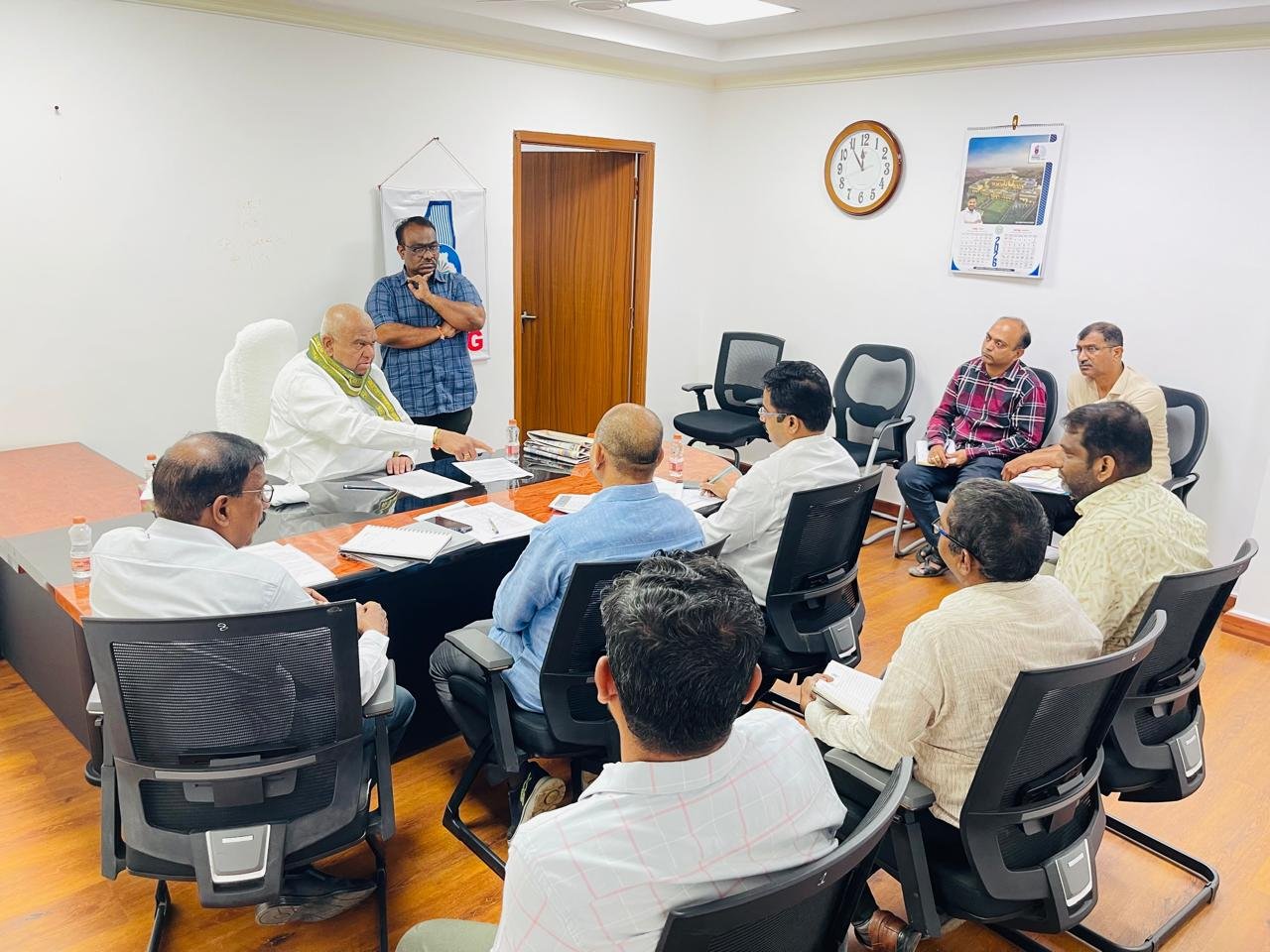 The land acquisition process for the Siddhapur reservoir must be expedited