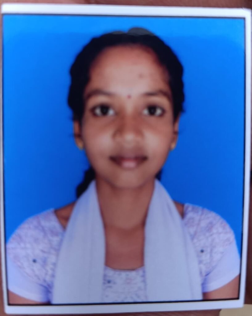 హస్టల్ లో ఇంటర్ విద్యార్థిని ఆత్మహత్య