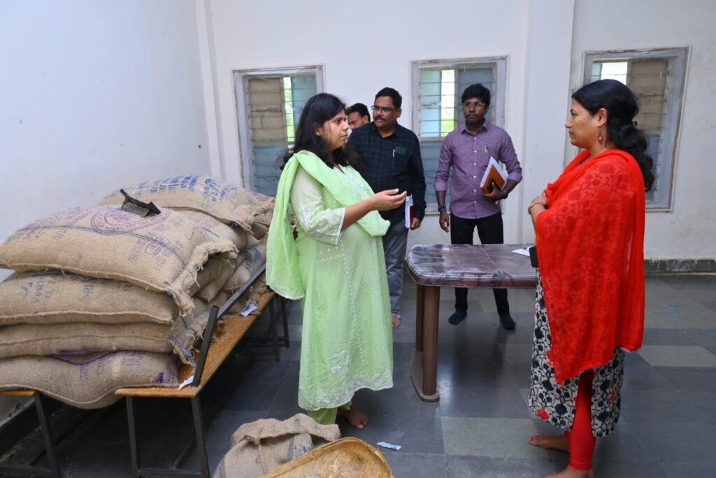 Collector turns teacher
