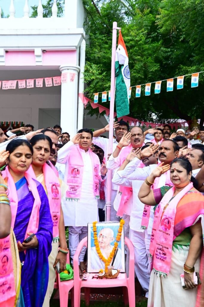 దేశ అభివృద్ధి కి ప్రతి ఒక్కరూ కృషి చేయాలి