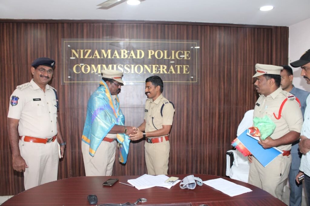 The alert response of the police personnel is commendable.