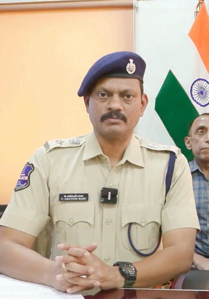 సిటీ సైబర్ క్రైమ్ డీసీపీపై వేటు