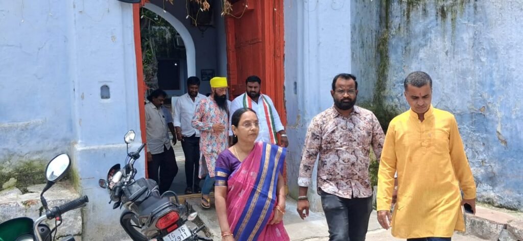 All facilities must be provided for the devotees.