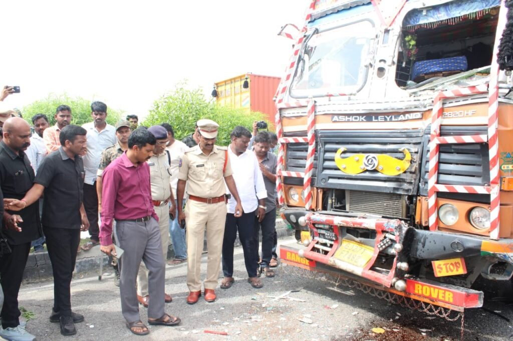 Horrific road accident at Govindpet Bridge