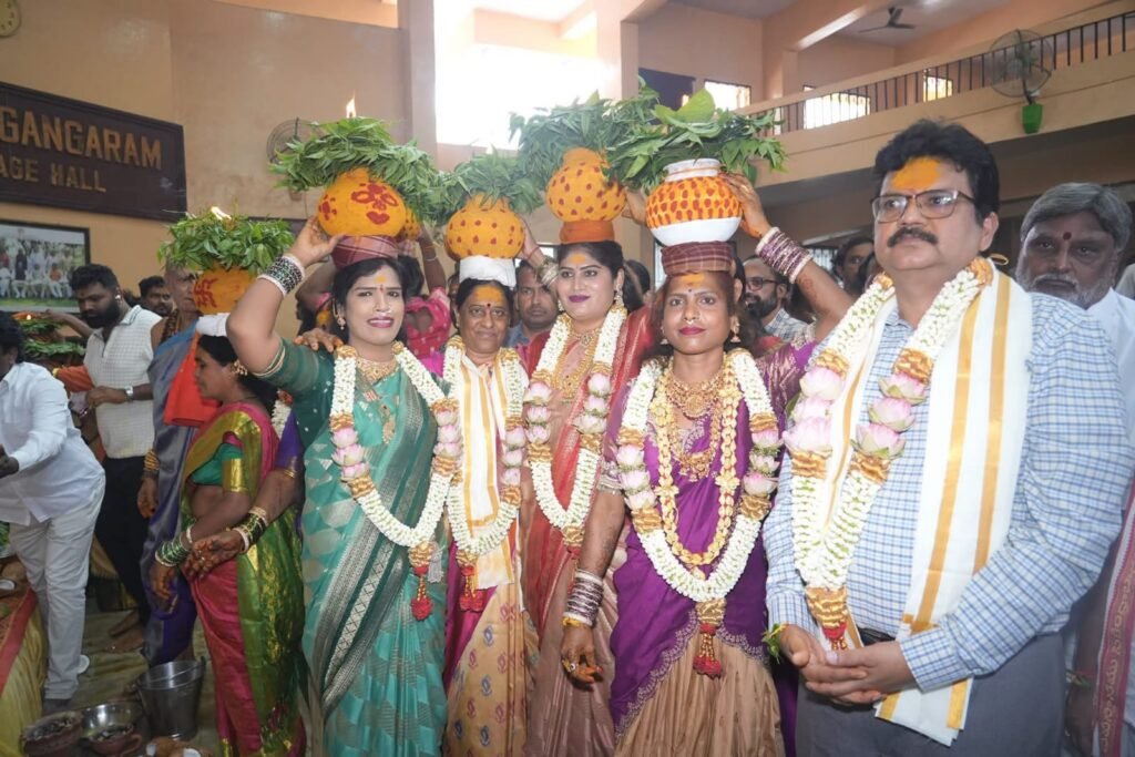 Minister Konda Surekha offered 'Maru Bonam' to Goddess Mahankali.