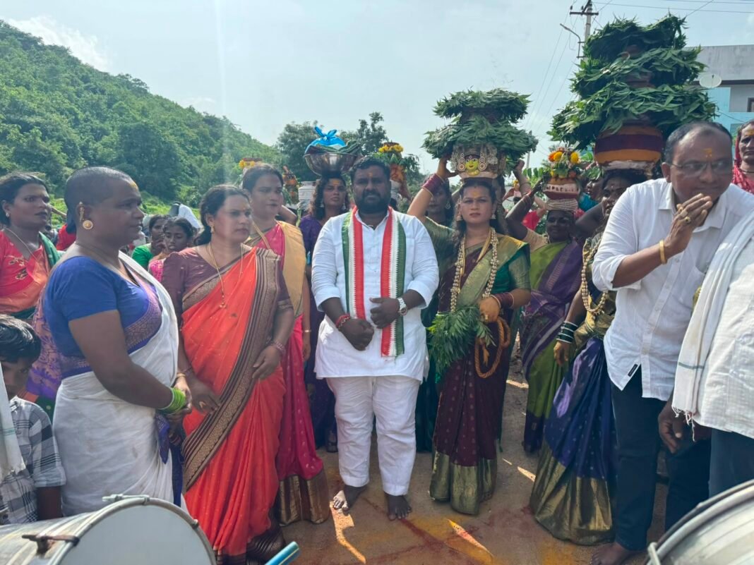 The Bonalu festival proclaims unity among the people.
