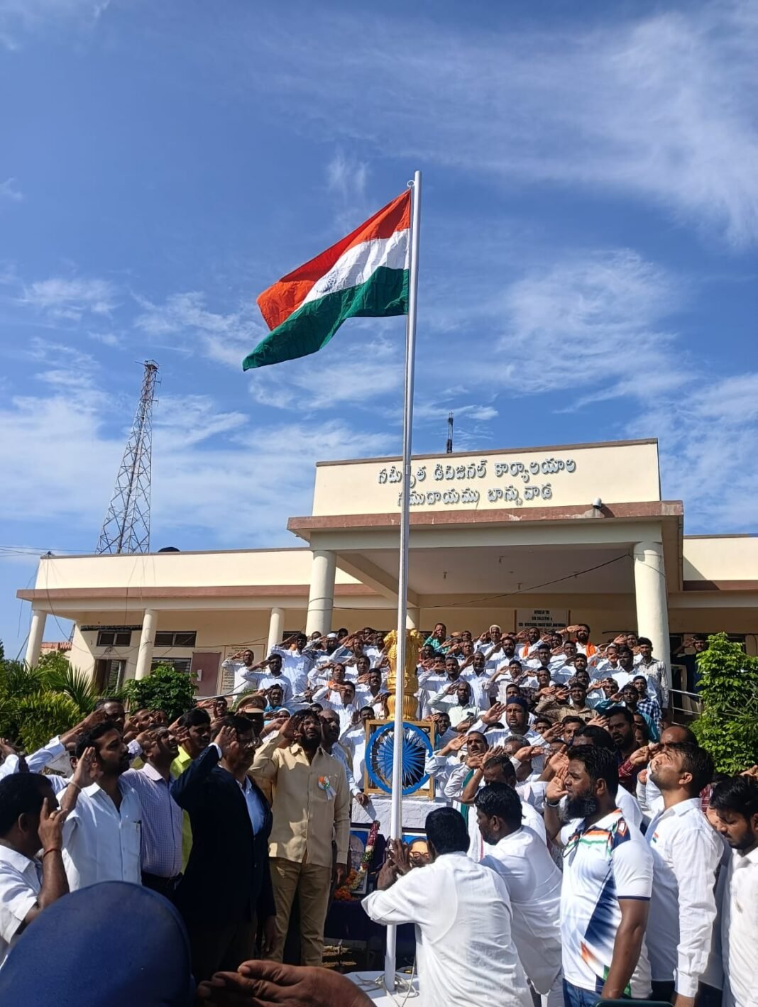Independence Day celebrations held on a grand scale in Banswada.