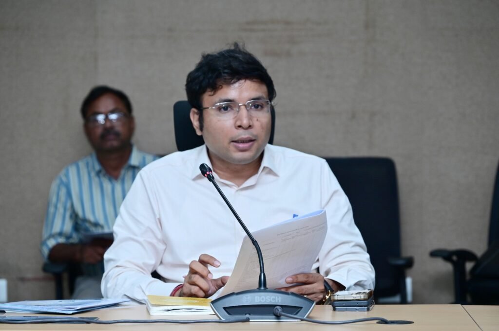 జలసిరి అమలులో నిర్లక్ష్యం వహిస్తే కఠిన చర్యలు