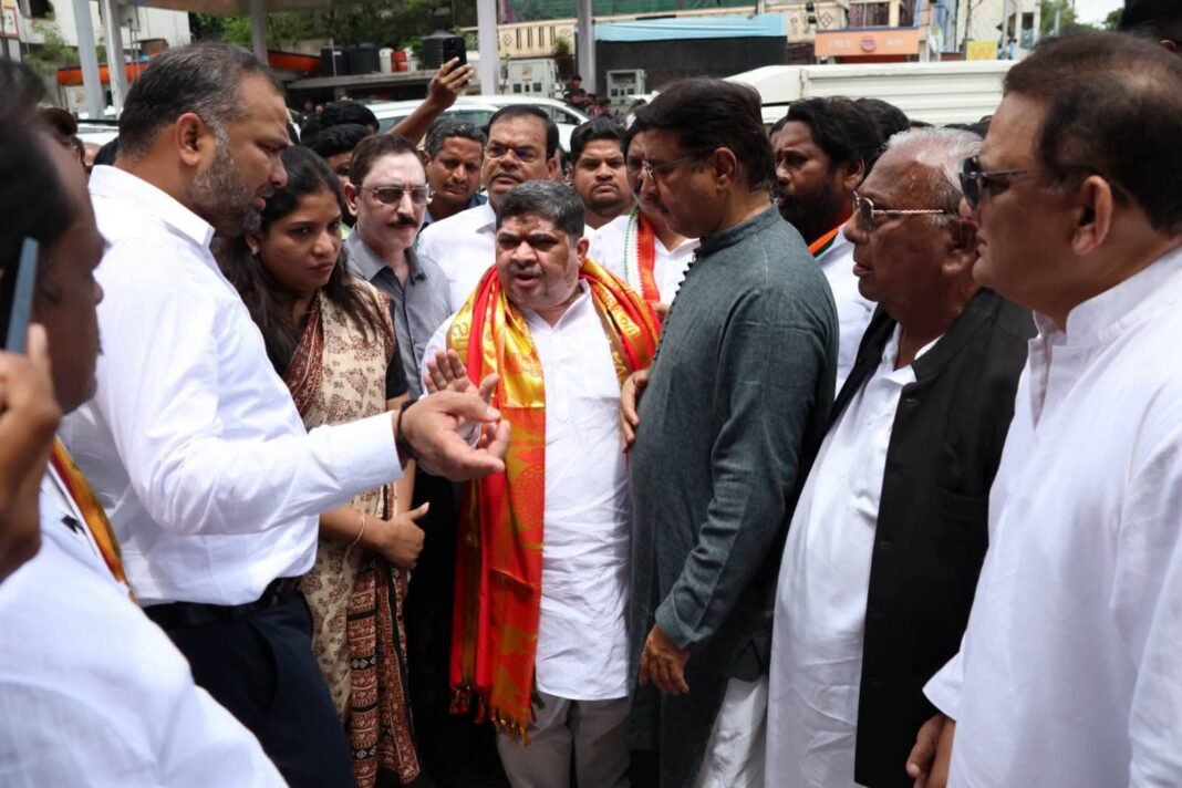 The Saidabad and Moosarambagh projects are intended to address the increasing traffic congestion.