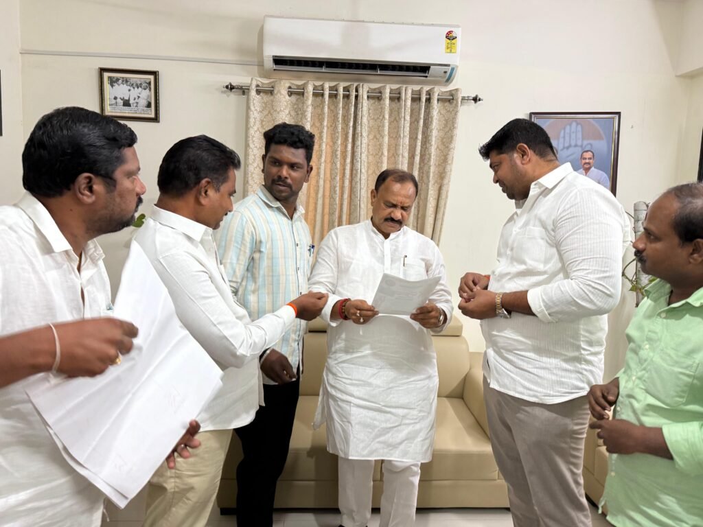 టీఎన్జీవో బోనాల మహోత్సవానికి టీపీసీసీ అధ్యక్షుడికి ఆహ్వానం