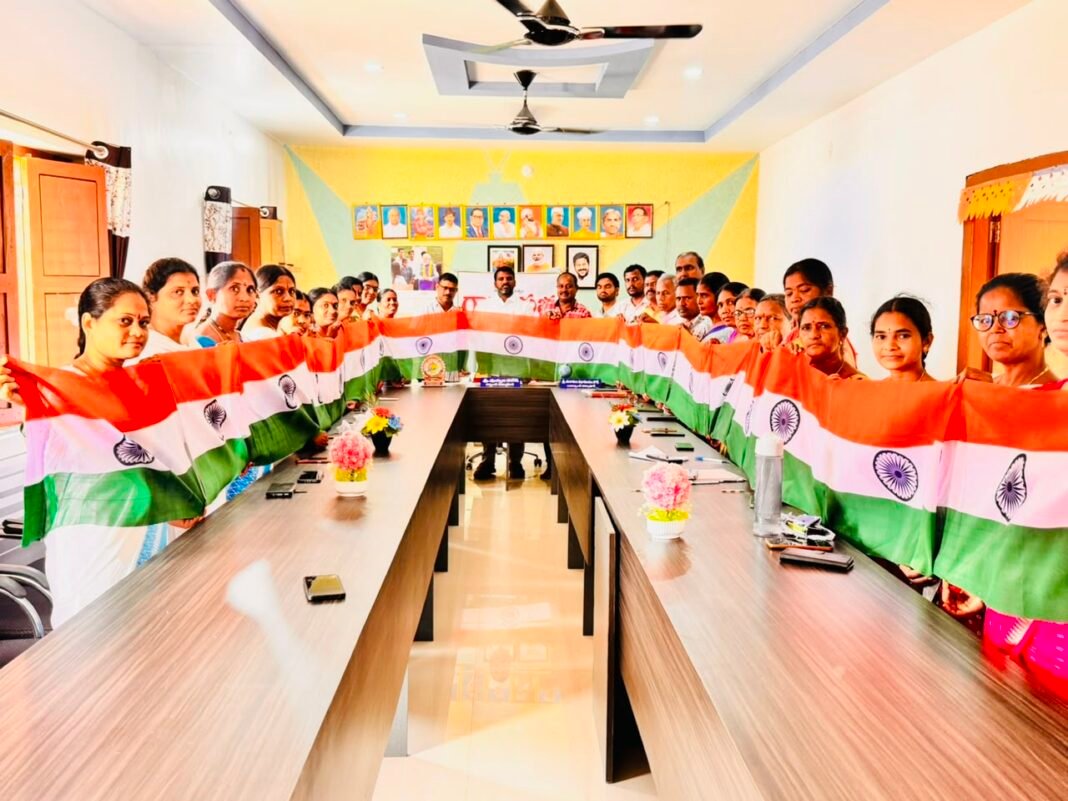 Grand Independence Day rally in Thimmapur