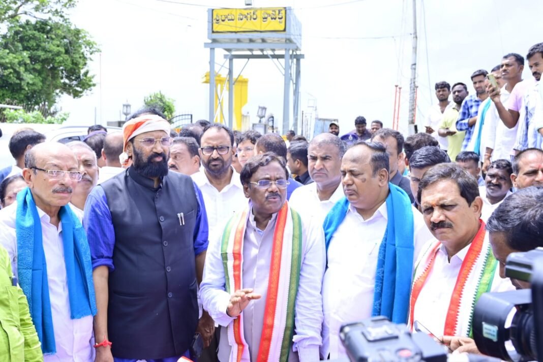 Ministers and MLAs visited SRSP.