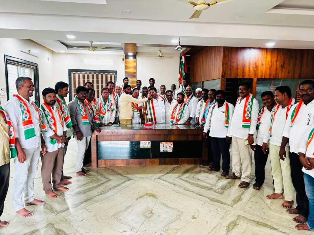 MP Suresh Shetkar's birthday celebrations held on a grand scale.