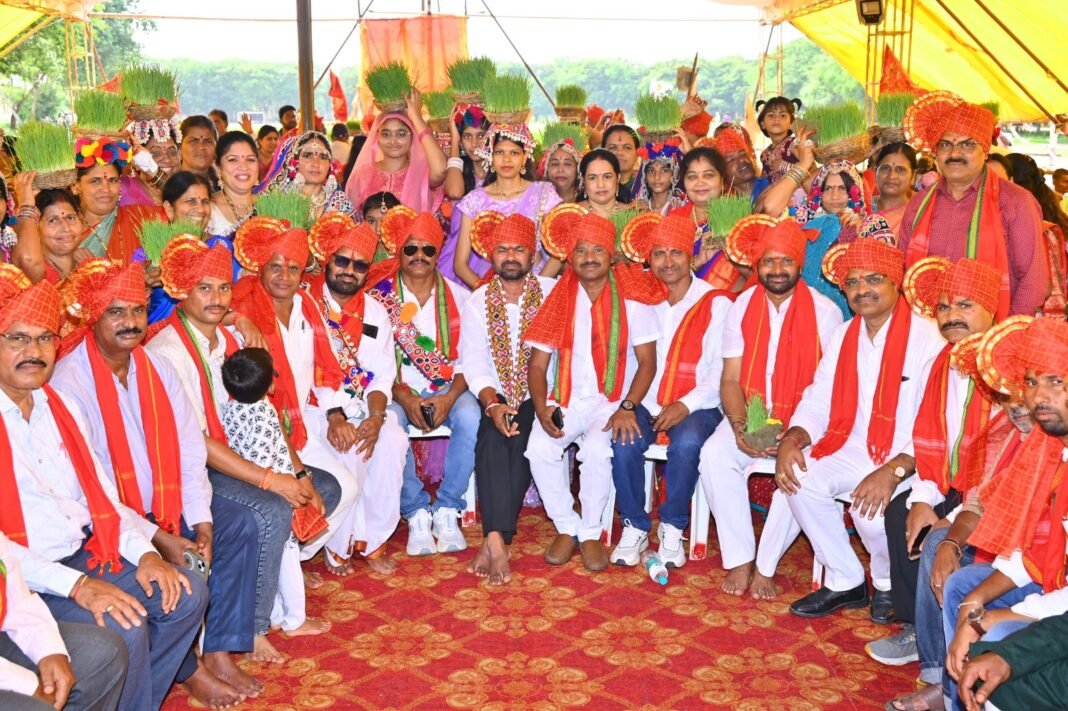 Teej celebrations conclude on a grand note.