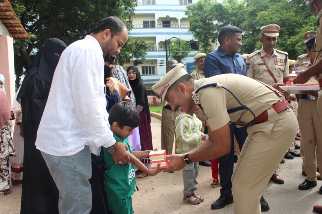 Independence Day celebrations held grandly under the aegis of the Police Department.
