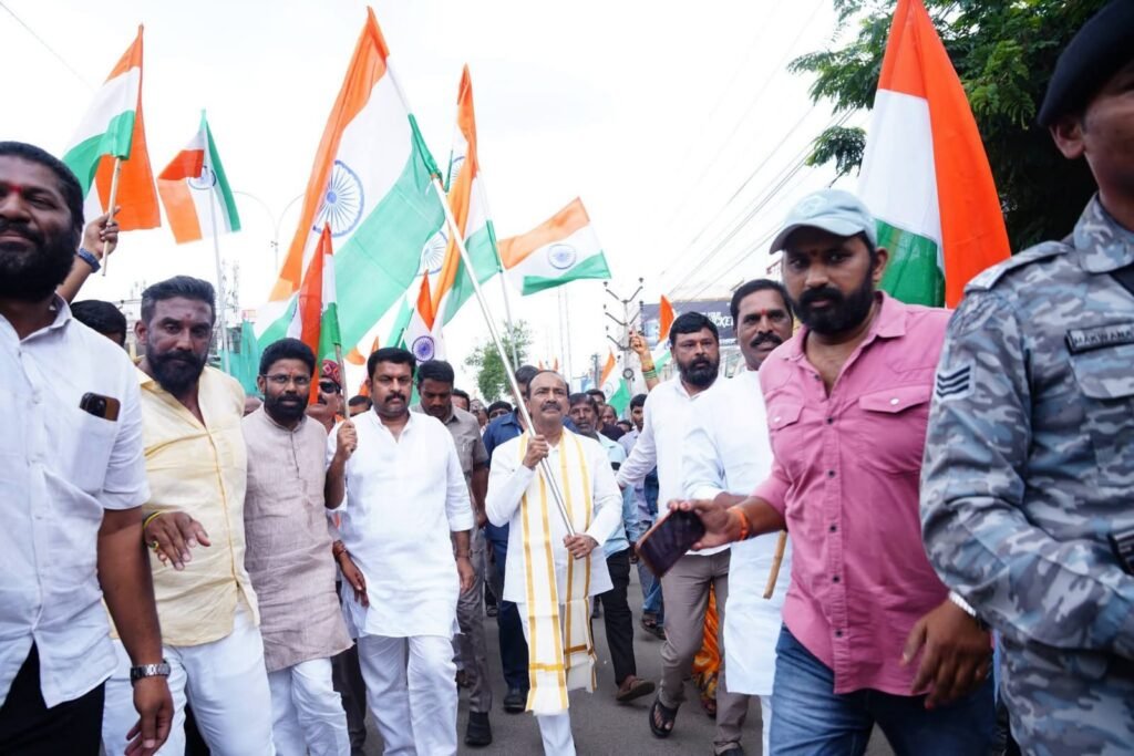 A grand Tiranga rally at IDPL Square
