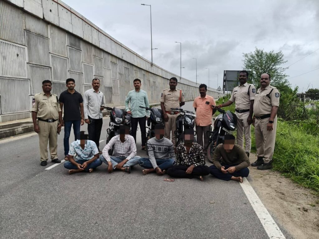 అంతర్‌జిల్లా బైక్ దొంగల ముఠా అరెస్ట్