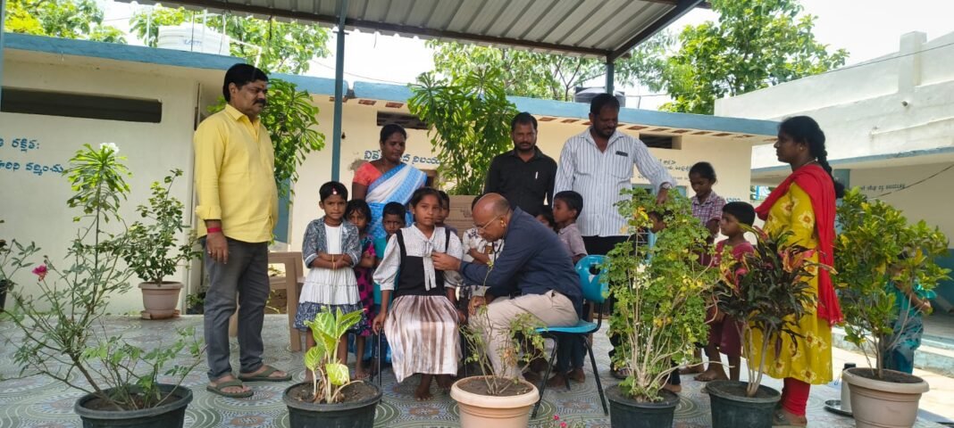 Free medical camp organized at a government school.
