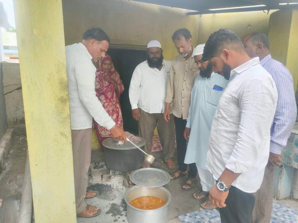 మధ్యాహ్న భోజనాన్ని ఆకస్మికంగా తనిఖీ చేసిన ఎంఈఓ