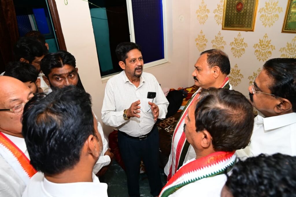 TPCC President consoles families of Pochampad victims.