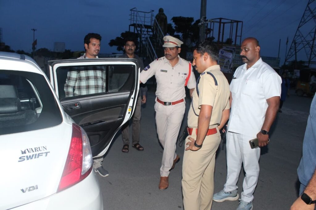 Motorists should cooperate with the police.