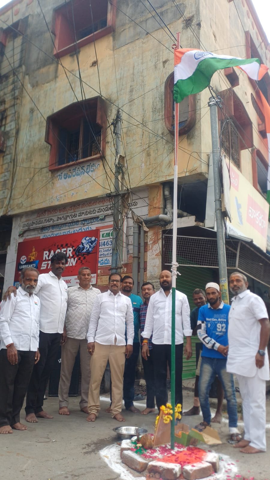 Independence Day celebrations at the weekly market.