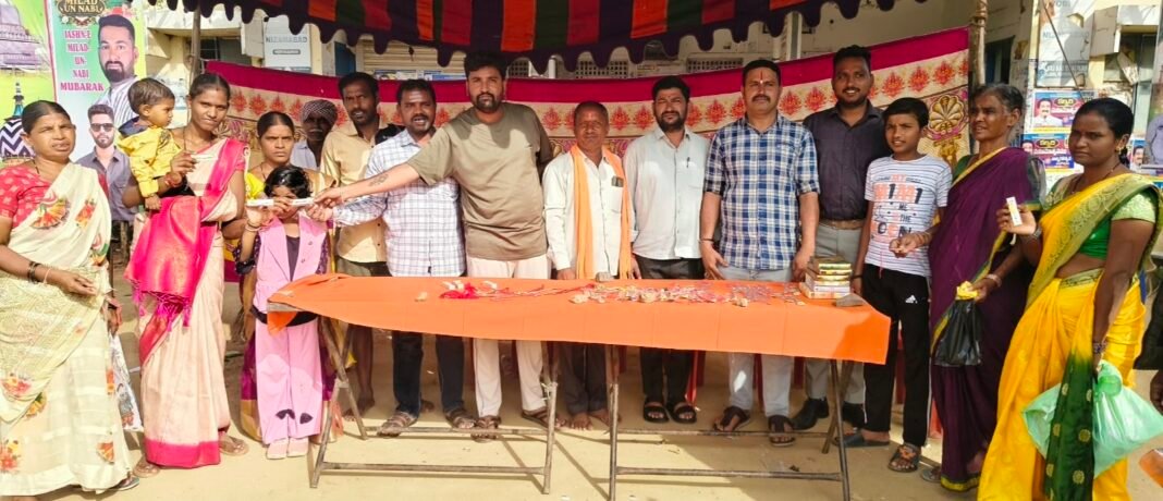 Free distribution of Rakhis under the aegis of Vishwa Hindu Parishad and Bajrang Dal.