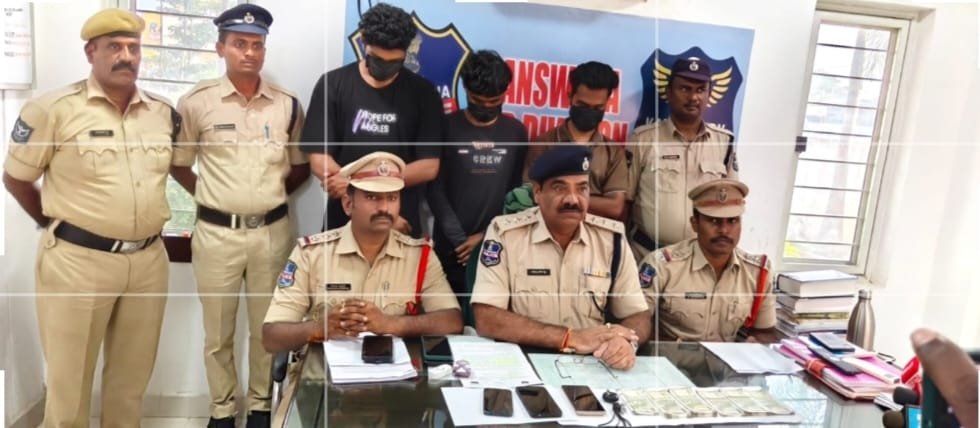 Gang circulating counterfeit currency arrested