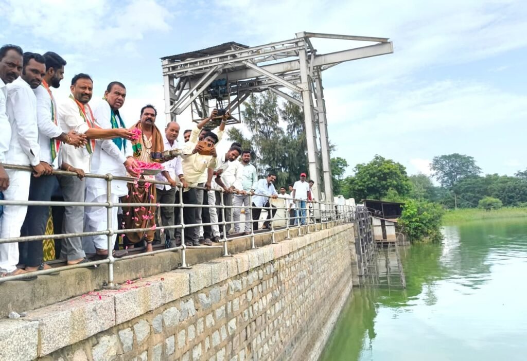 నిజాంసాగర్ నుంచి సాగునీటి విడుదల